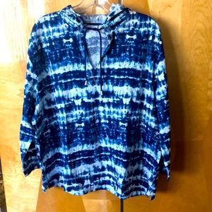 Weekends by Chico’s tie dye hooded pullover sz 3